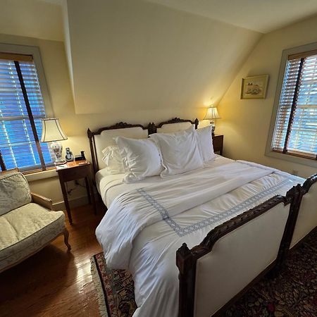 The 1708 House Bed & Breakfast Southampton Bagian luar foto