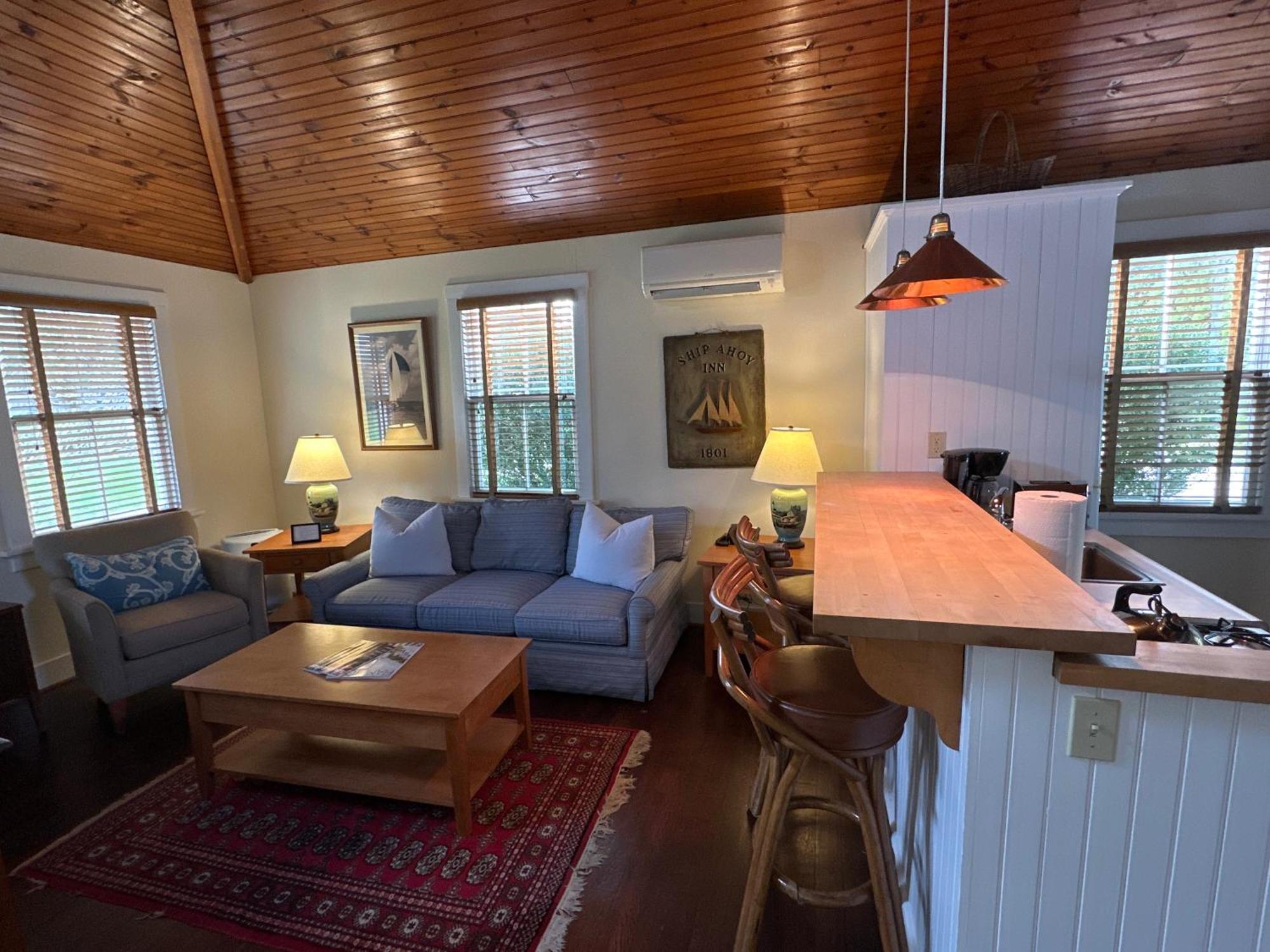 The 1708 House Bed & Breakfast Southampton Bagian luar foto