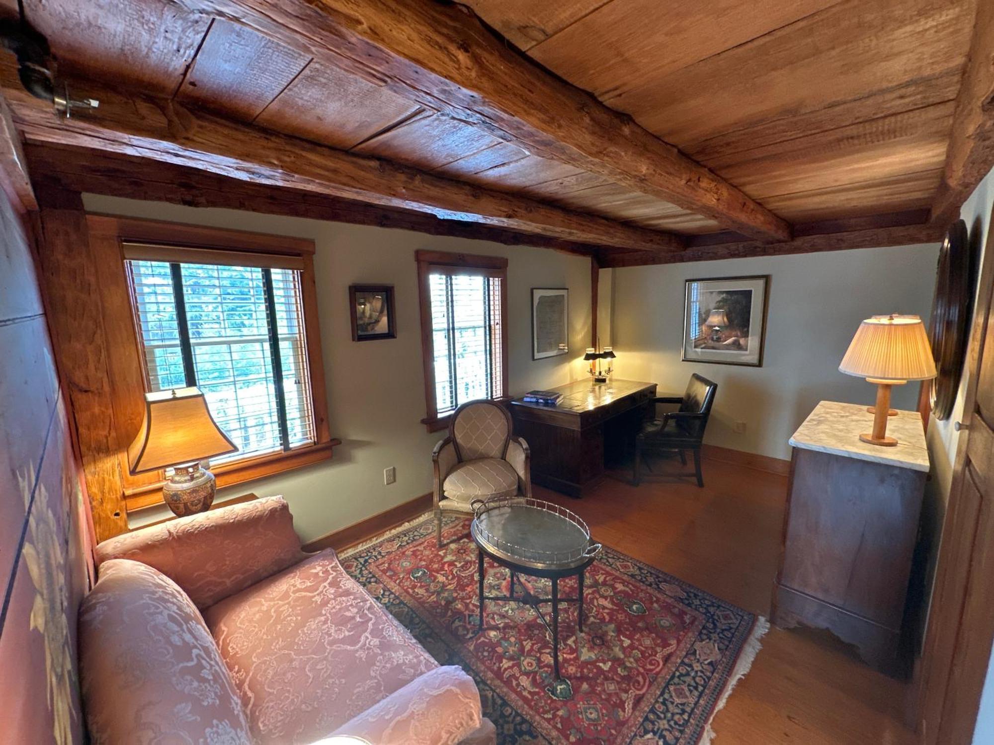 The 1708 House Bed & Breakfast Southampton Bagian luar foto
