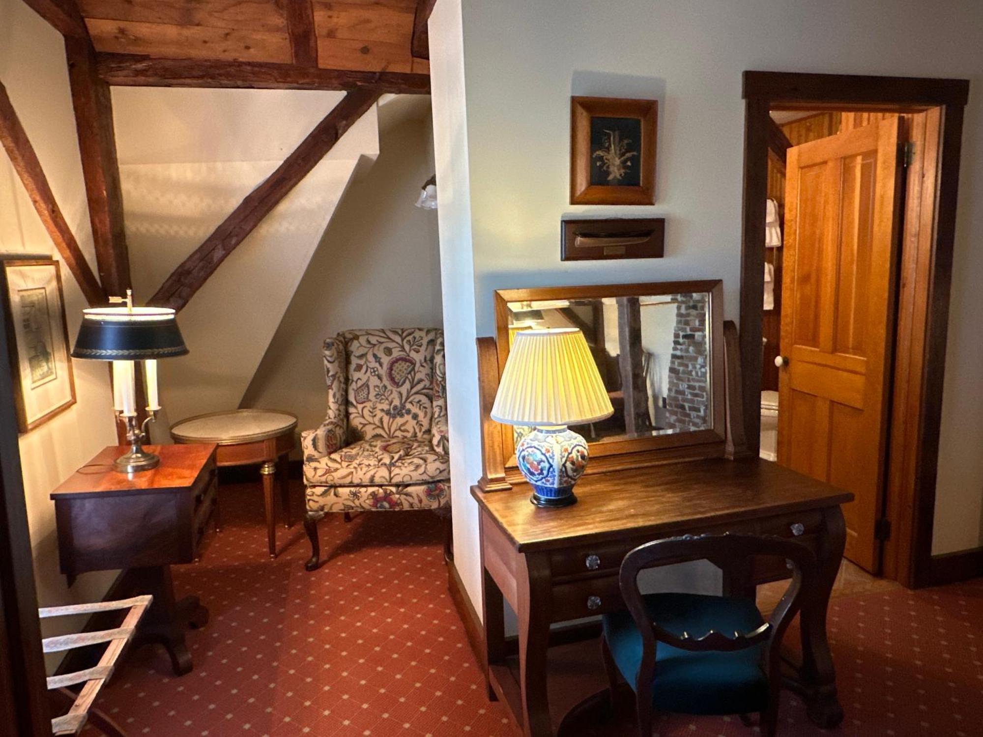 The 1708 House Bed & Breakfast Southampton Bagian luar foto