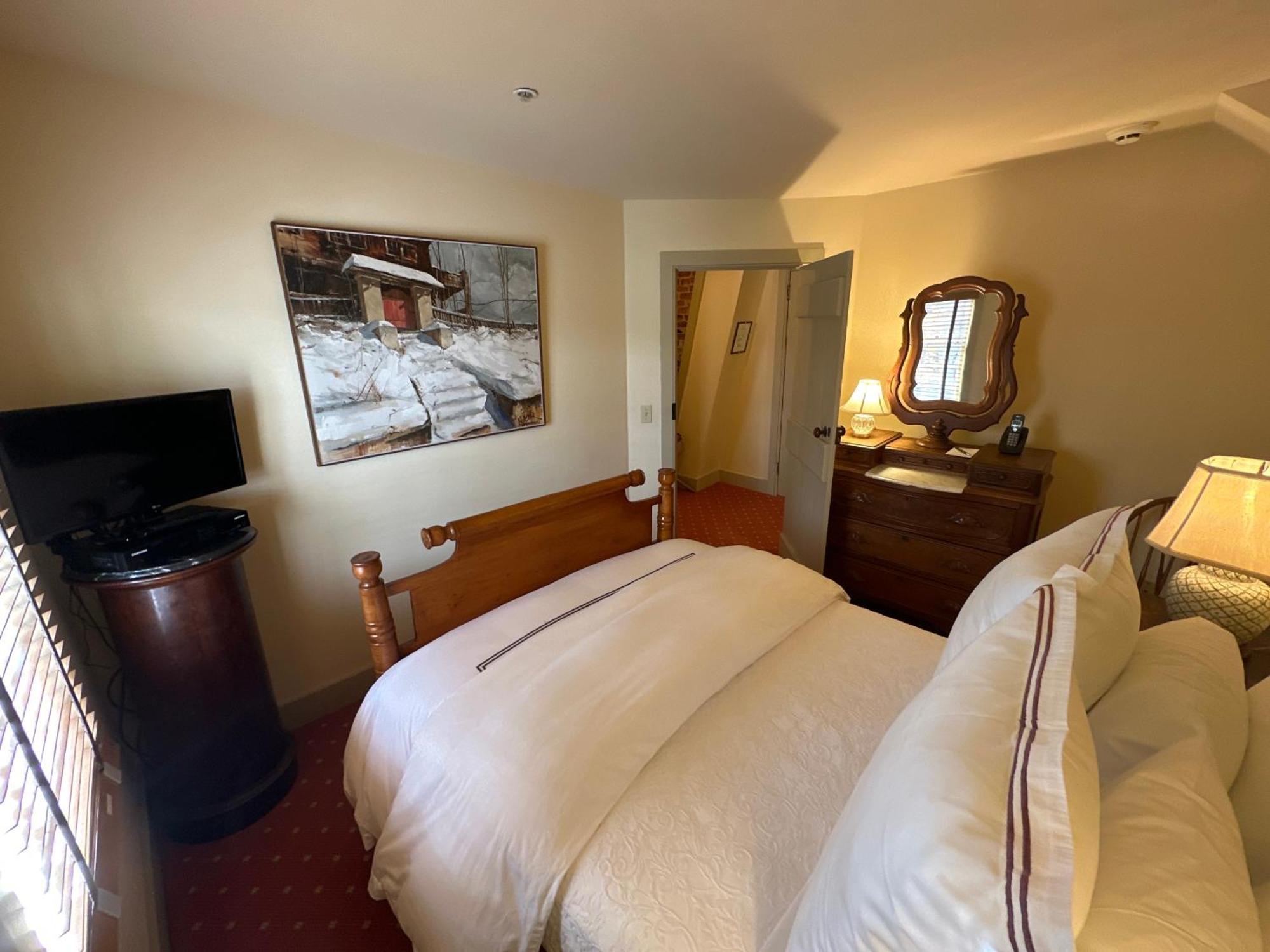 The 1708 House Bed & Breakfast Southampton Bagian luar foto