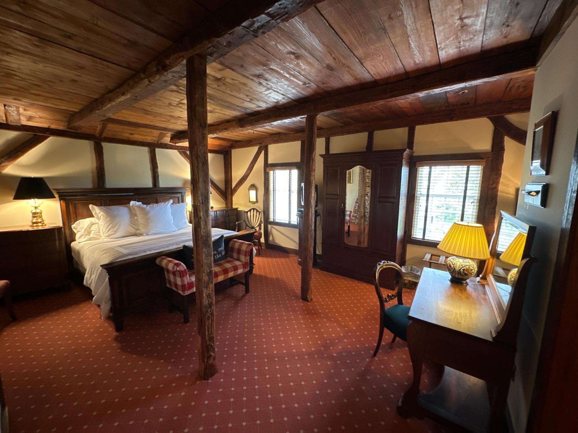 The 1708 House Bed & Breakfast Southampton Bagian luar foto