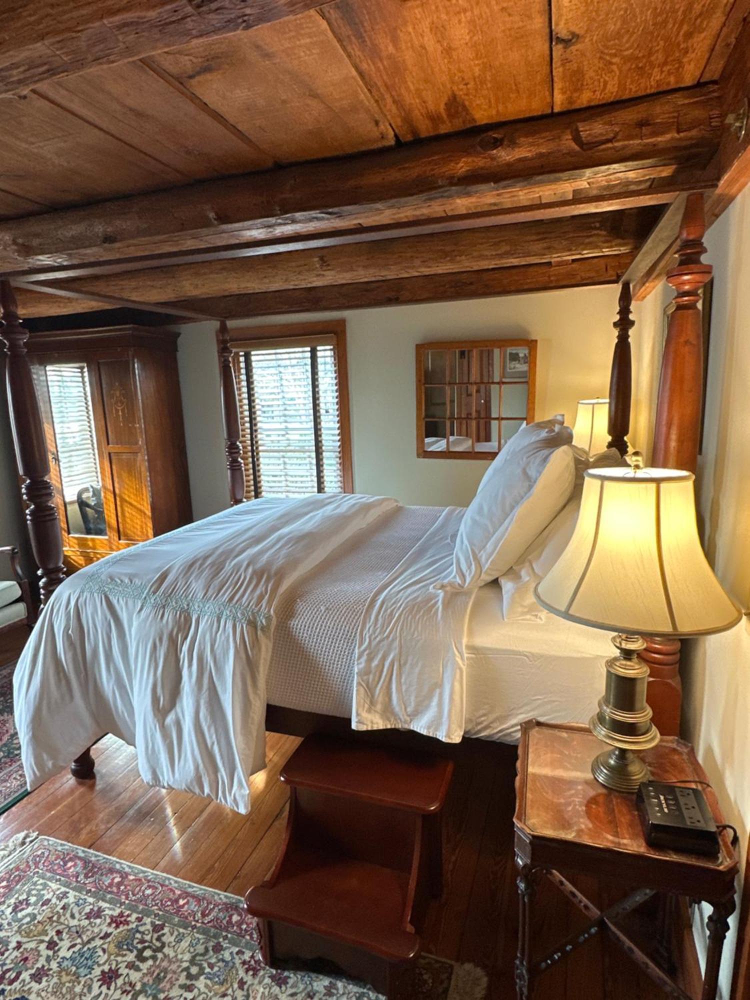 The 1708 House Bed & Breakfast Southampton Bagian luar foto