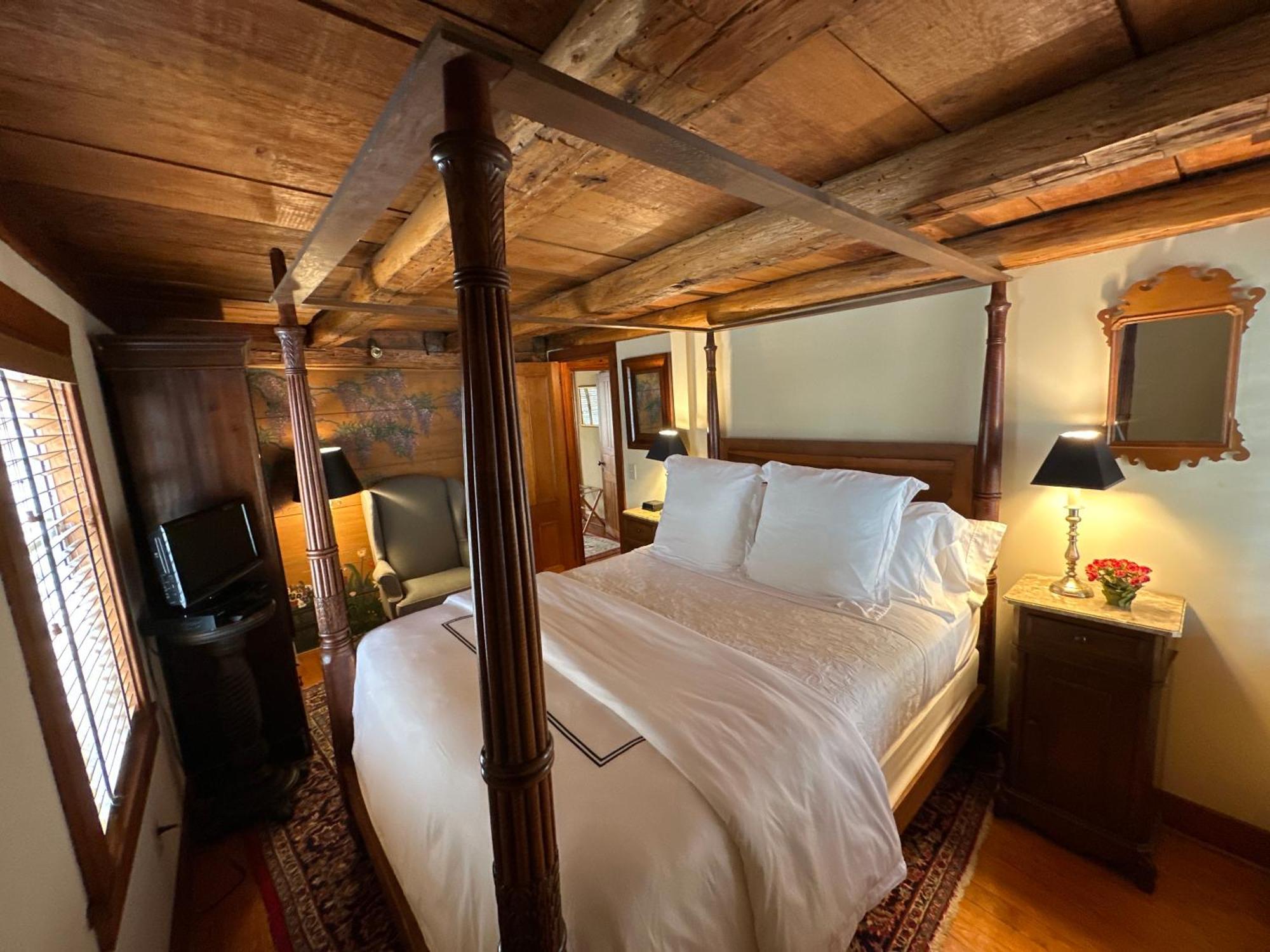 The 1708 House Bed & Breakfast Southampton Bagian luar foto