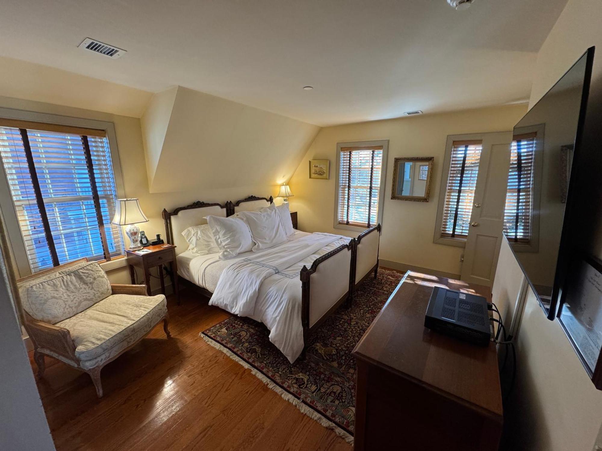 The 1708 House Bed & Breakfast Southampton Bagian luar foto